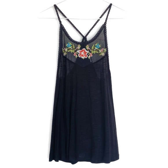 KIMCHI BLUE UO Cross Stitch Embroidery Needlepoint Babydoll Cami Top - Picture 1 of 9